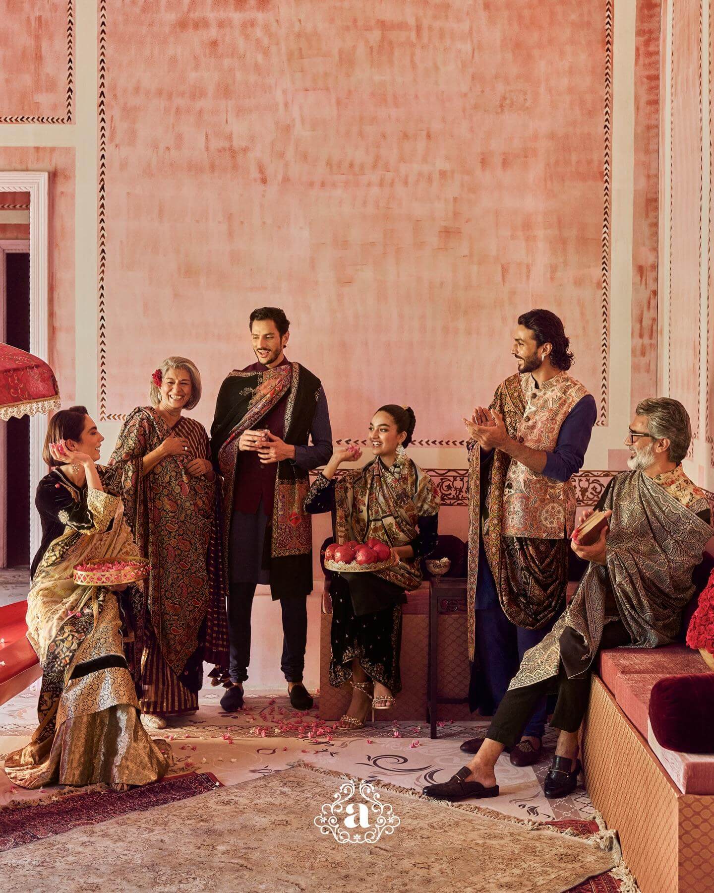 1. Ahujasons (South Extension II): Pashmina Pride